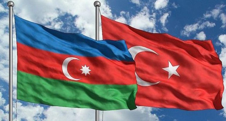 Azərbaycan və Türkiyə arasında hərbi əməkdaşlıq məsələsi müzakirə olundu