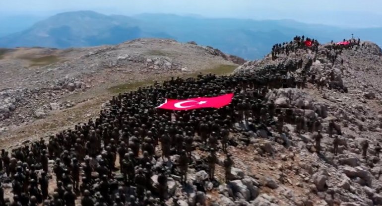 Türkiyə və Azərbaycan komandoları Davraz dağının zirvəsini fəth ediblər