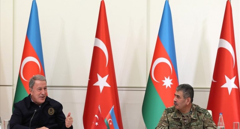Türkiyənin müdafiə naziri: 
