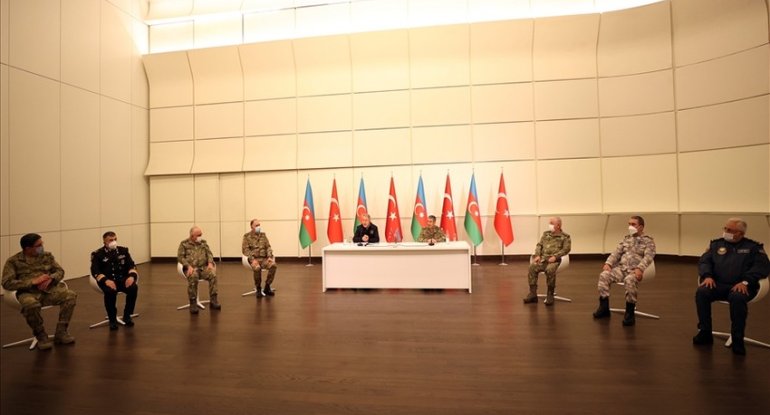 Müdafiə naziri: “Azərbaycan Ordusunun gələcəkdə də böyük planları var”
