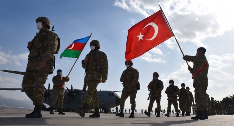 Azərbaycandakı türk hərbçilərin mandatı daha bir il uzadılıb