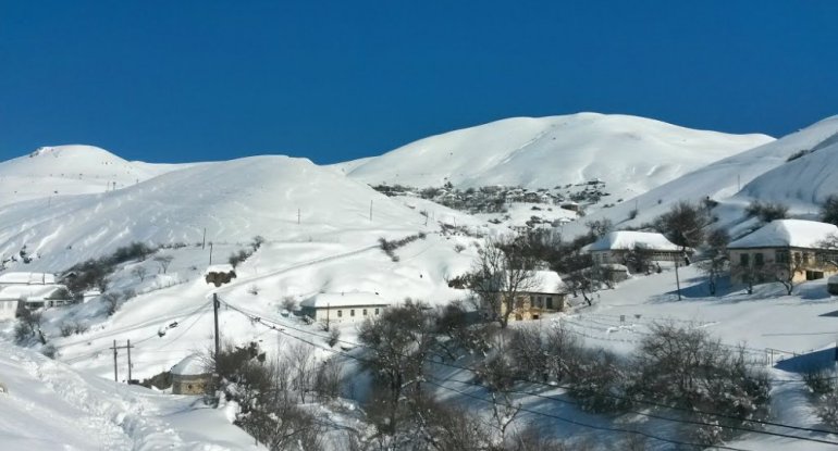 Bu rayonumuza 22 santimetr qar yağıb - FAKTİKİ HAVA