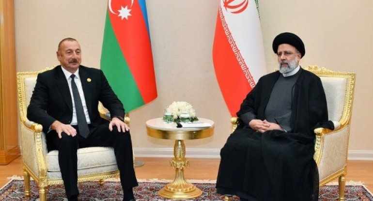 İlham Əliyev İranın dövlət başçısı ilə görüşüb - YENİLƏNİB/FOTO