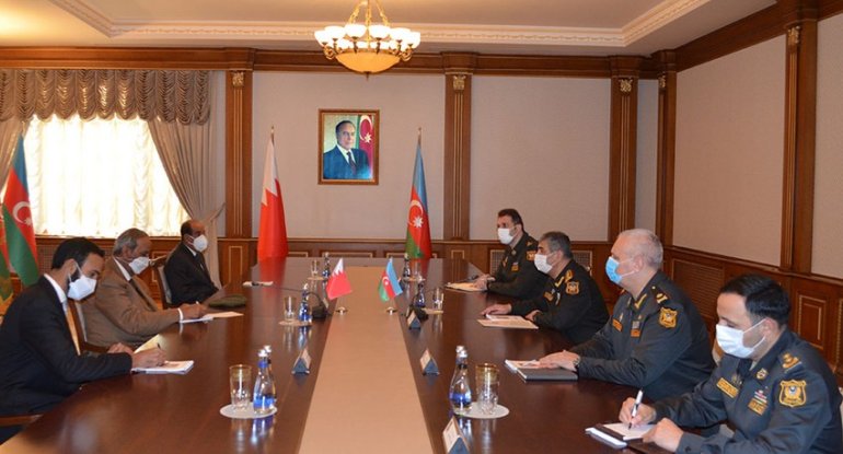 Zakir Həsənov Bəhreyn Müdafiə Qüvvələrinin Baş Komandanı ilə görüşüb - FOTO