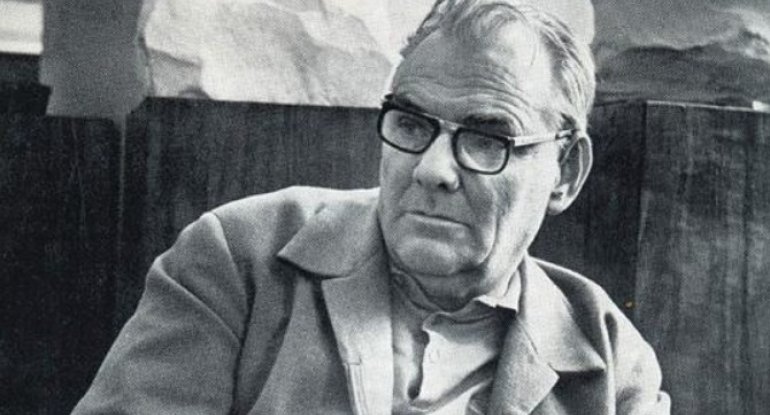 Beriyadan sərt təpki alan heykəltəraş –xa0Vuçetiç Stalinin nəhəngliyinə də “şübhə” ilə yanaşıb xa0