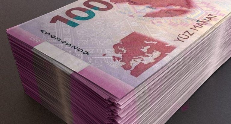 Sabiq gömrük rəisi dostunun 192 min manat pulunu mənimsədi
