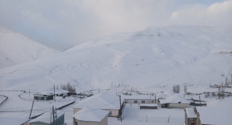 Azərbaycanın bu bölgəsinə güclü qar yağdı - FOTO