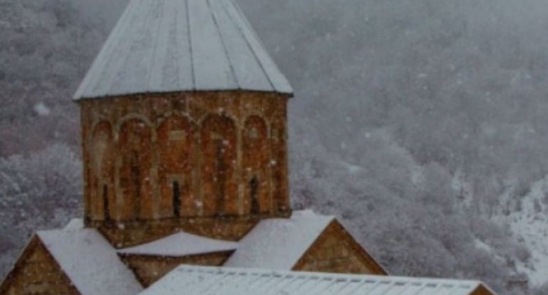 Reza Deqati Xudavəng monastırının fotolarını paylaşıb - FOTO