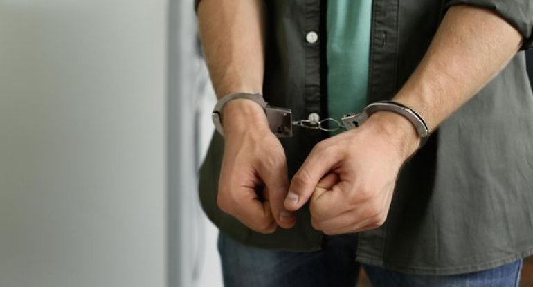 Bakıda tanışını döyərək öldürən şəxsin məhkəməsi başlayır