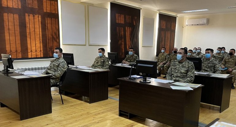 Azərbaycan Ordusunda tabor komandirləri ilə toplanışlar keçirilir - FOTO