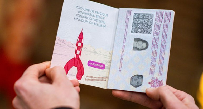 Bu ölkənin yeni pasportlarında komiks qəhramanları əks olunub - VİDEO