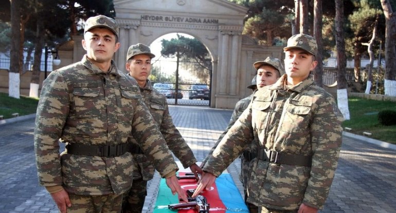 Azərbaycanda hərbi xidmətə növbəti çağırış başa çatıb