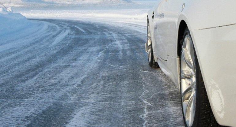 Sürücülərin nəzərinə: Yollar buz bağlayacaq