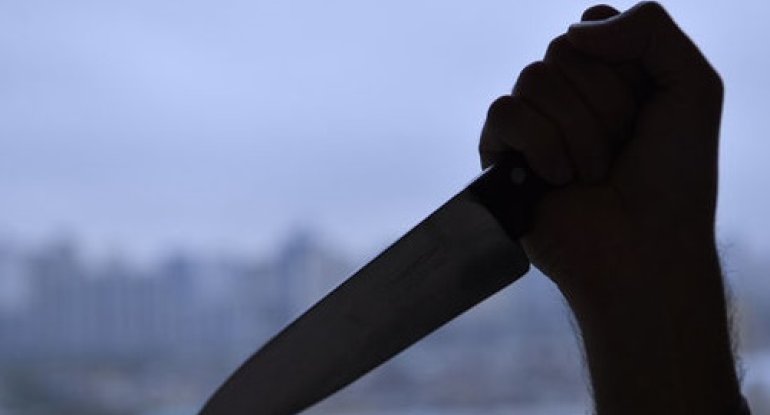 Bakı sakini ata və anasını ondan polisə şikayət etdikləri üçün bıçaqlayıb - MƏHKƏMƏ