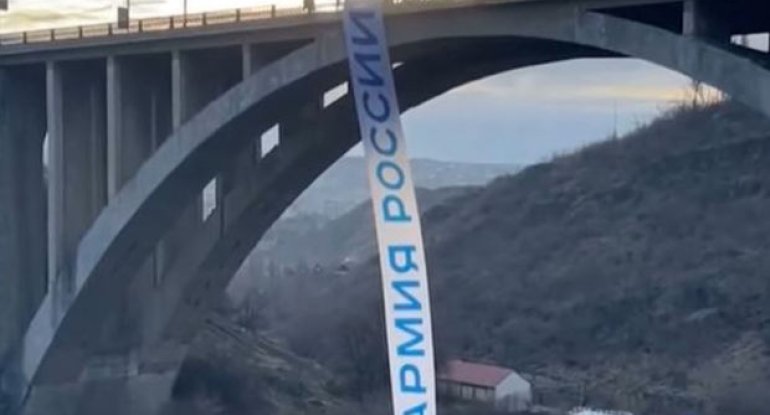 “Caliber”: Ukraynada müharibədir, ermənilər isə artıq onların ərazilərini bölüşdürür - VİDEO