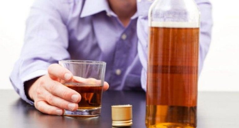 Çox içənlərin nəzərinə - Hansı dozada alkoqol infarkt edir?