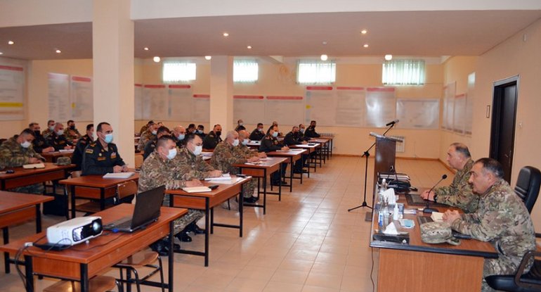 Kərim Vəliyev vəzifəli şəxslərə tapşırıqlar verdi
