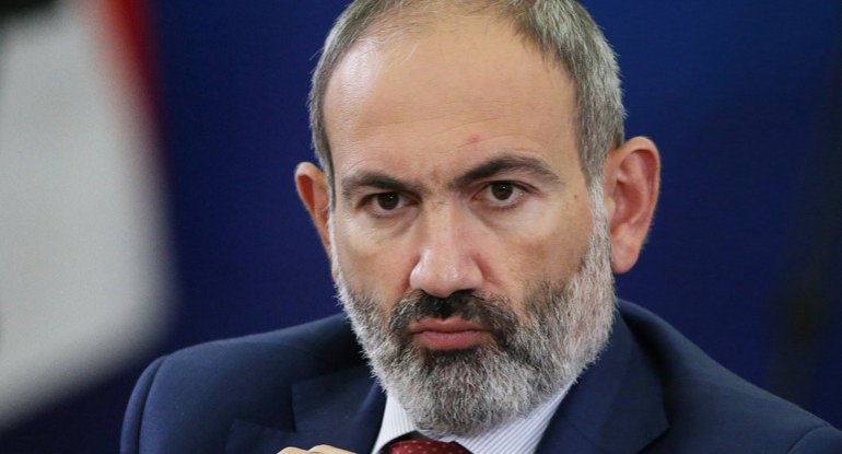Kreml Paşinyanı çevrilişlə hədələyir: Brüsseldə isə onu sülh və ya “dəmir yumruq” seçimi gözləyirxa0xa0