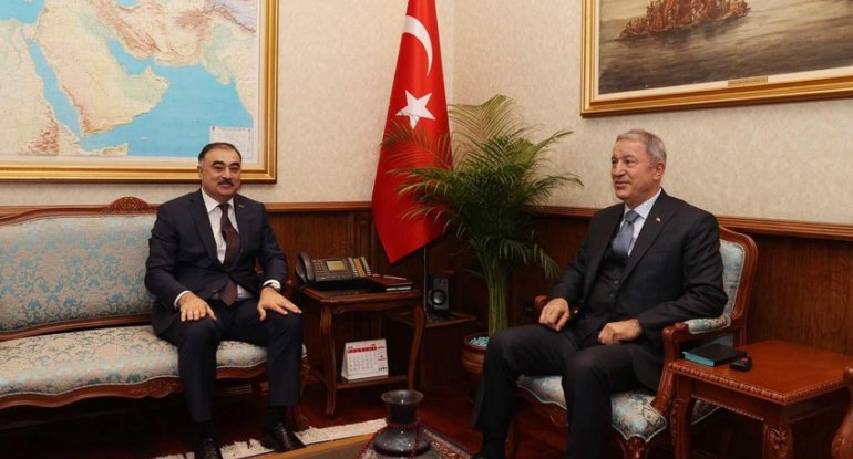 Azərbaycan səfiri Hulusi Akarla görüşüb