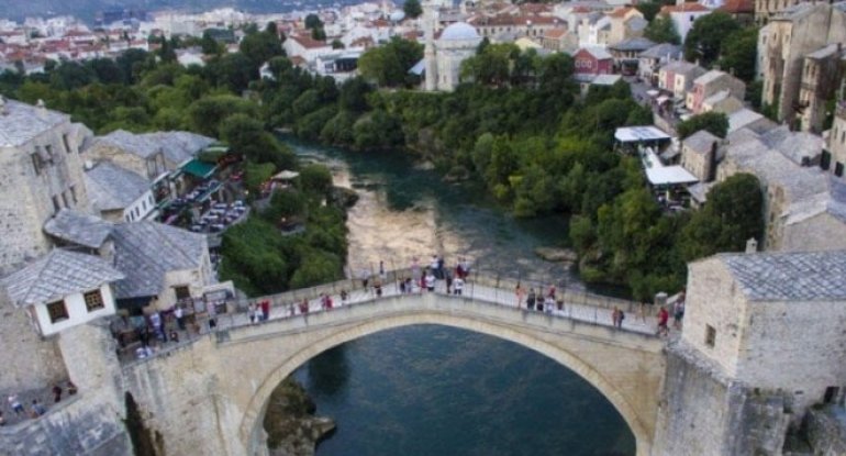 Bu şəhərdə bazar günləri işləmək qadağan edilib
