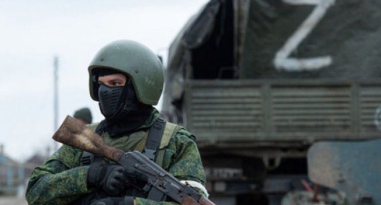 Rusiya ordusu işğal etdiyi ərazilərin sakinlərindən 9 May tədbirlərinin keçirilməsini tələb edir