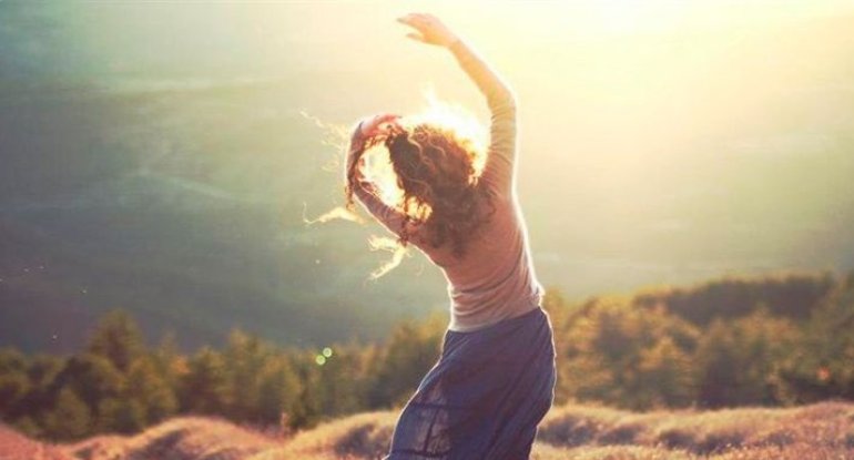 Xoşbəxtlik hormonu Oksitosini necə artırmalı? - 7 ÜSUL