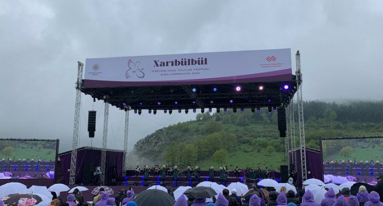 İlham Əliyev və Mehriban Əliyeva Şuşada “Xarıbülbül” Festivalında