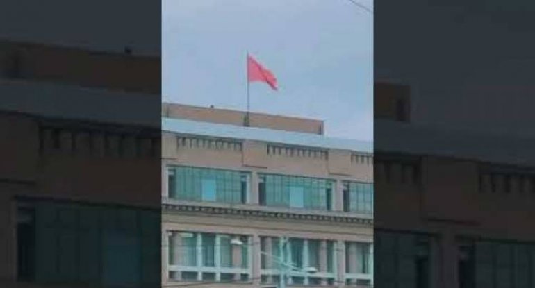 İrəvanda SSRİ bayrağı: “Müstəqil Ermənistan tərəfdarları getdikcə azalır” - VİDEO