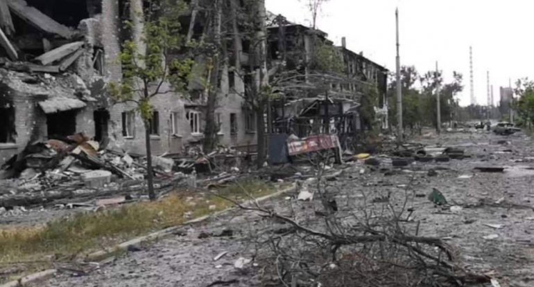 Rusiya MN: Lisiçansk şəhəri daxilində döyüş gedir