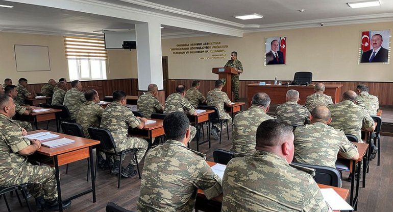 Zakir Həsənov Xocavənddə müşavirə keçirib, Qarabağdakı əməliyyat şəraiti təhlil edilib
