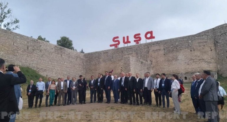 Beynəlxalq Media Forumun iştirakçıları Cıdır düzünə və Şuşa qalasına səfər ediblər - FOTO