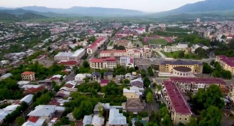 Ruslar Ovannisyanı Qarabağa buraxmadı