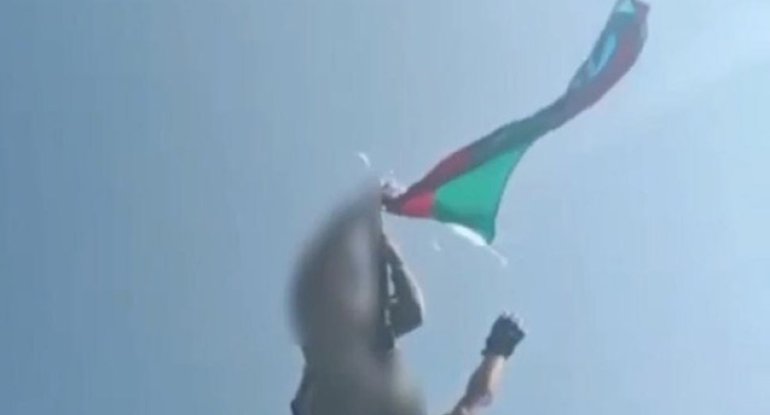 Buzduxda Azərbaycan bayrağı dalğalanır - VİDEO