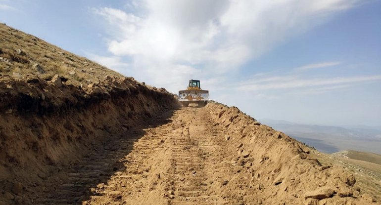 MN: "Kəlbəcər və Laçında 62 km-dən çox yeni təminat yolları çəkilib" - VİDEO