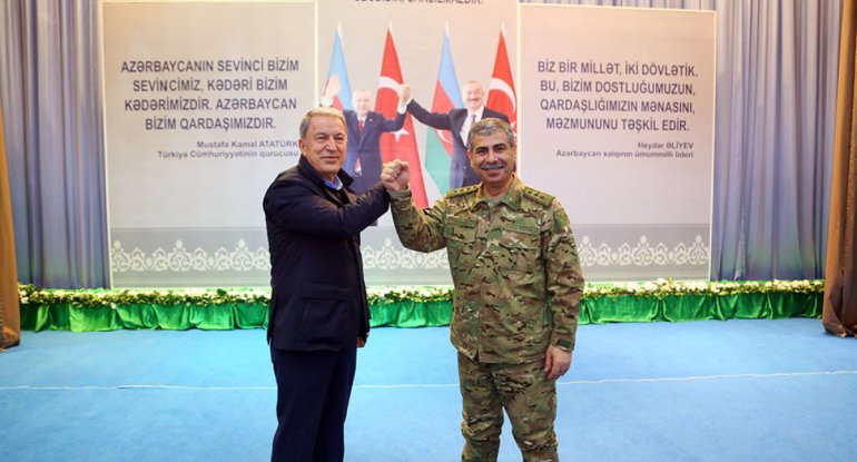 Azərbaycanın müdafiə naziri Türkiyəyə səfər edəcək