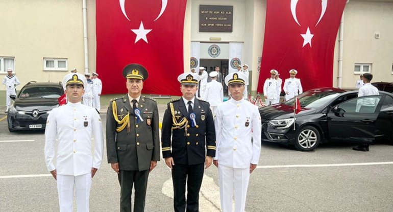 Türkiyədə təhsilini başa vuran Azərbaycan hərbçilərinə diplomlar təqdim edilib - FOTO