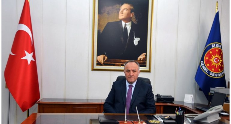 Türkiyə Milli Təhlükəsizlik Şurasının Baş katibi Ramil Usubova zəng edib