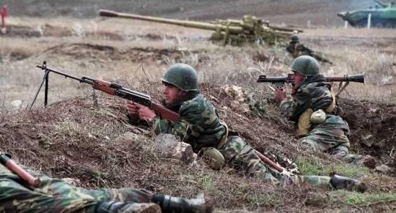 Erməni hərbçi əsgər yoldaşını Azərbaycan hərbçisi zənn edərək güllələdi