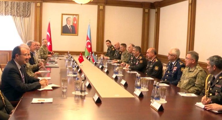 Müdafiə Nazirliyi həftəlik icmalını təqdim edib