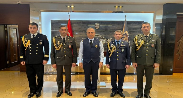 Azərbaycan-Türkiyə hərbi əməkdaşlığı müzakirə olunub - FOTO