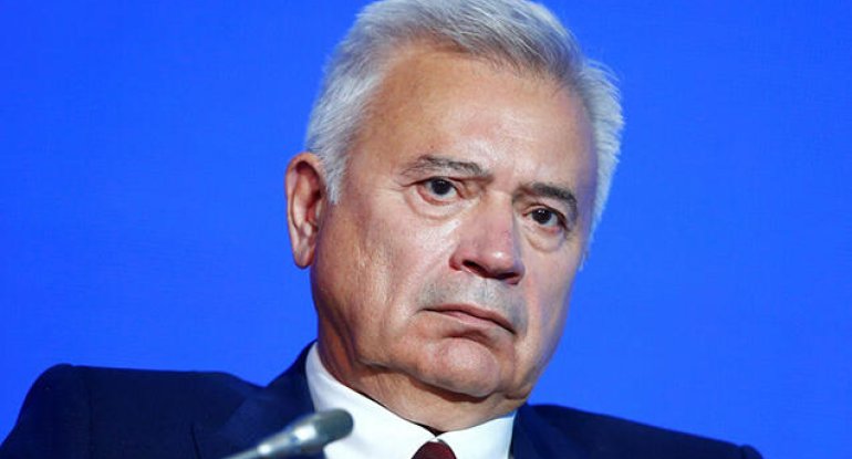 Vahid Ələkbərovun bankının qazancı kəskin azaldı
