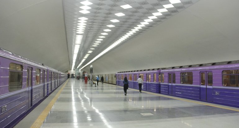 Metroda 7 vaqonlu qatarlar xəttə buraxıldı