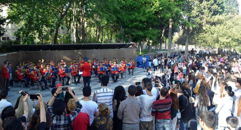 Zəfər Günü münasibəti ilə hərbi orkestrin yürüşü olacaq