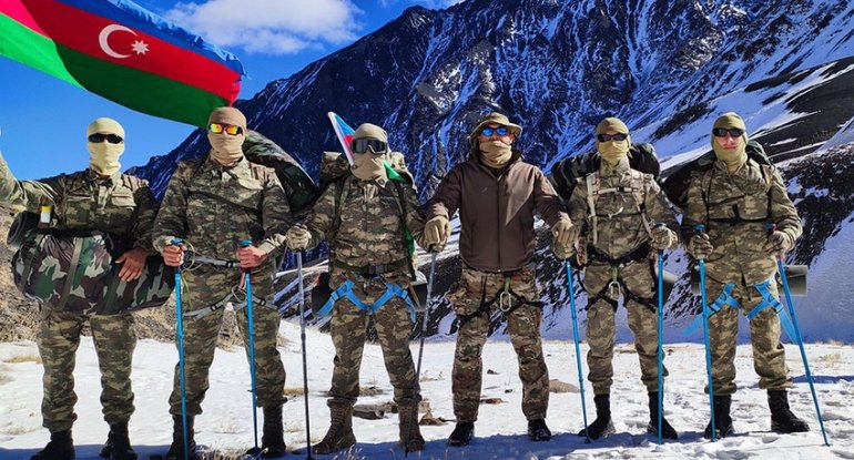 Kursantlar “Zəfər zirvəsi”nə qalxıblar - FOTO