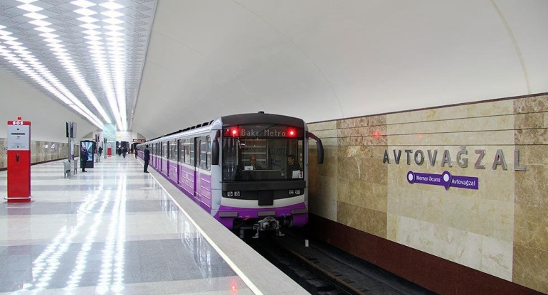 Metroda gərginlik düşdü, işıqlanmada problem yarandı