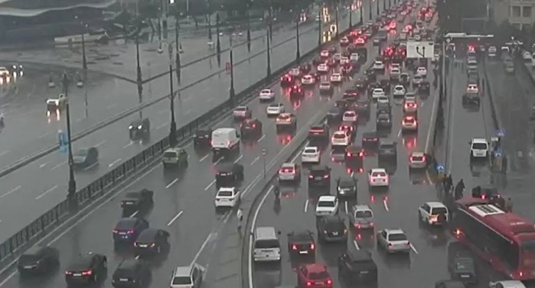 Tıxac olan yollar - SİYAHI