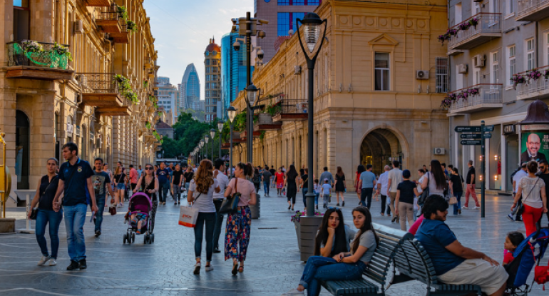 Azərbaycanda əhalinin gəlirləri artıb