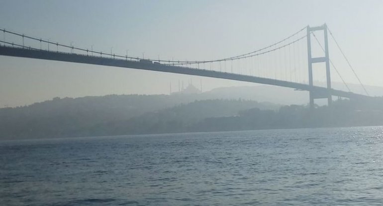 Türkiyə Bosfor boğazından keçən tankerlərdən sığorta tələb edəcək