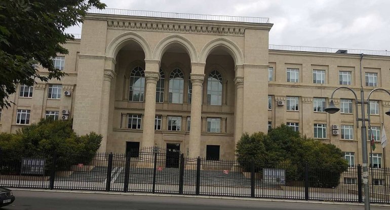 Moskva Tibb Universitetinin Bakı Filialı 2 milyonluq avadanlıq alır
