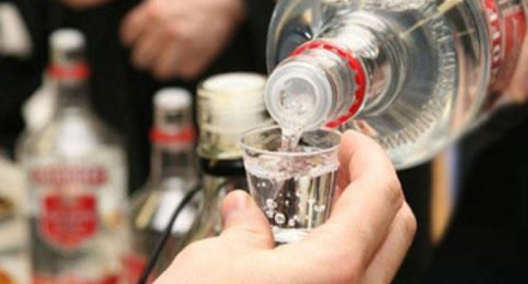 Alkoqollu içki gözləri kor edə bilir – Xəbərdarlıq